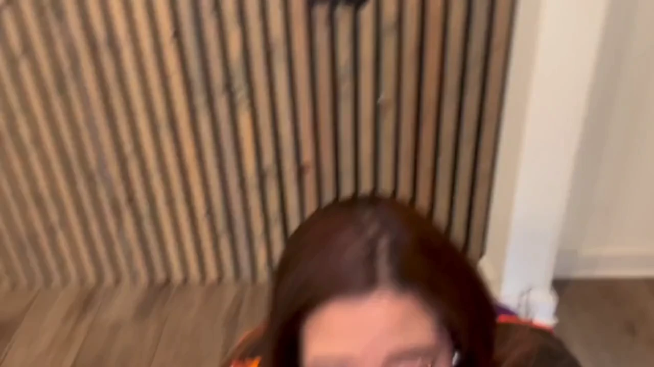 Big breasted delivery girl shows that she is a professional in the field of package handling. porn video